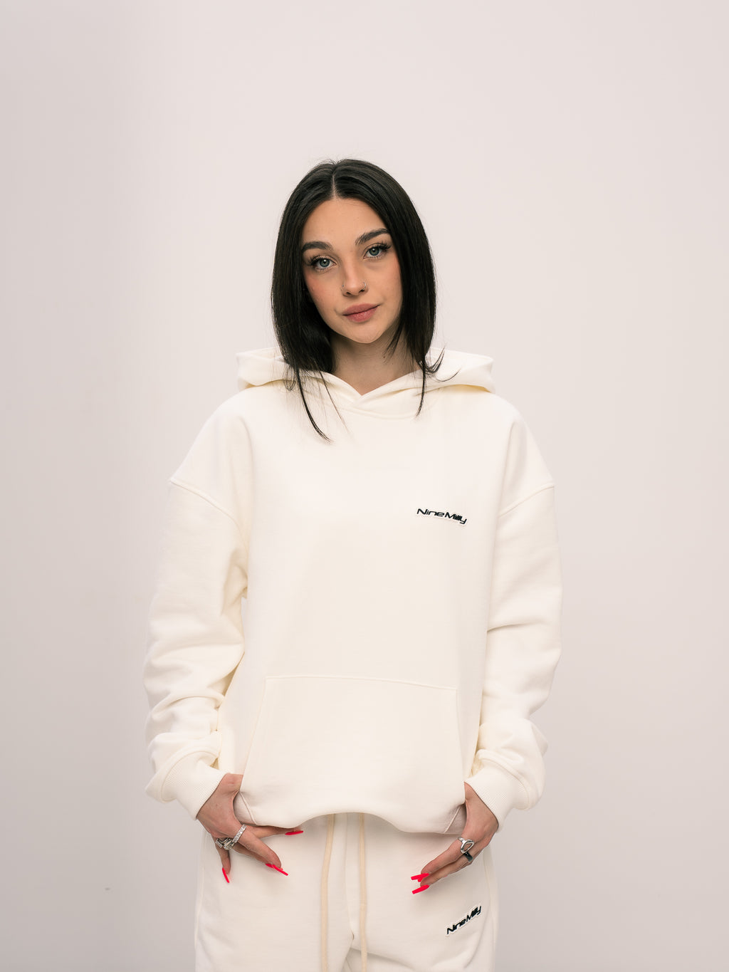 KREMOWA BLUZA BASIC